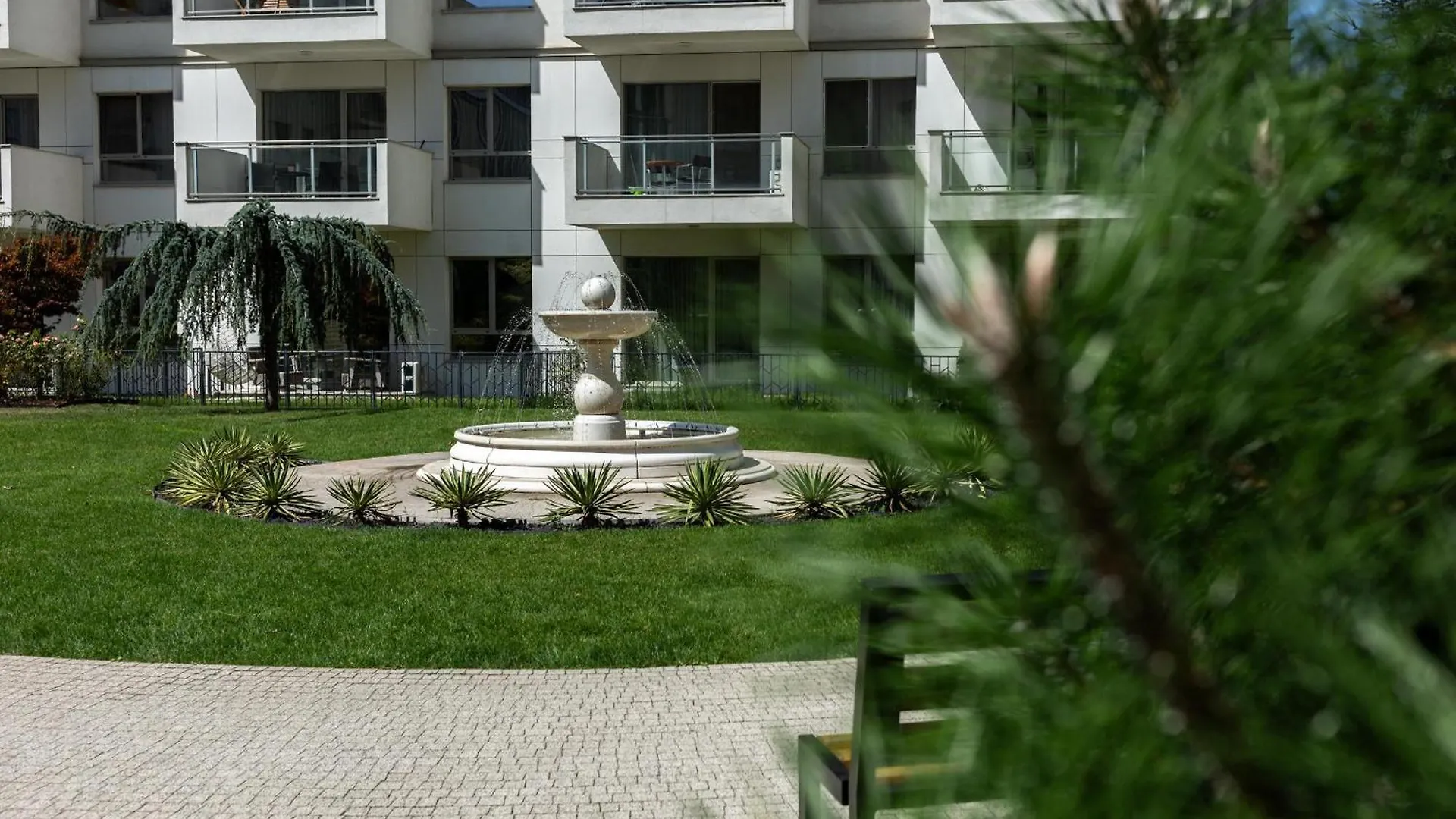בוקרשט Ultimate Living Experience - Modern Accommodation & Free Parking Near Romexpo