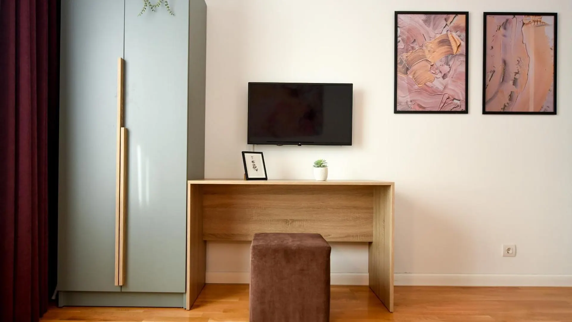 דירה בוקרשט Ultimate Living Experience - Modern Accommodation & Free Parking Near Romexpo רומניה