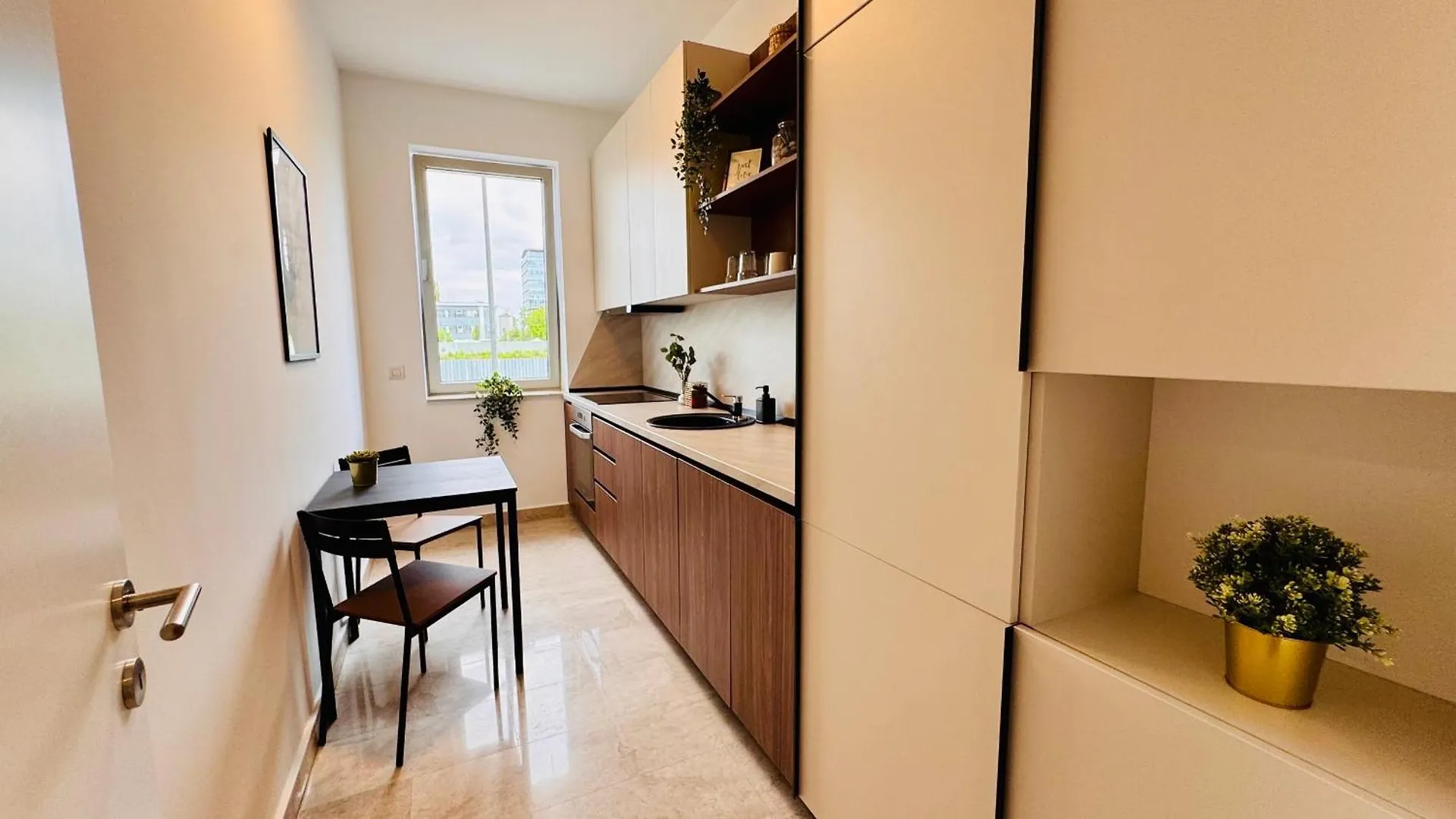 MISS SUNSHINE Romexpo 2-Bedroom&Free Parking Bucarest Romania