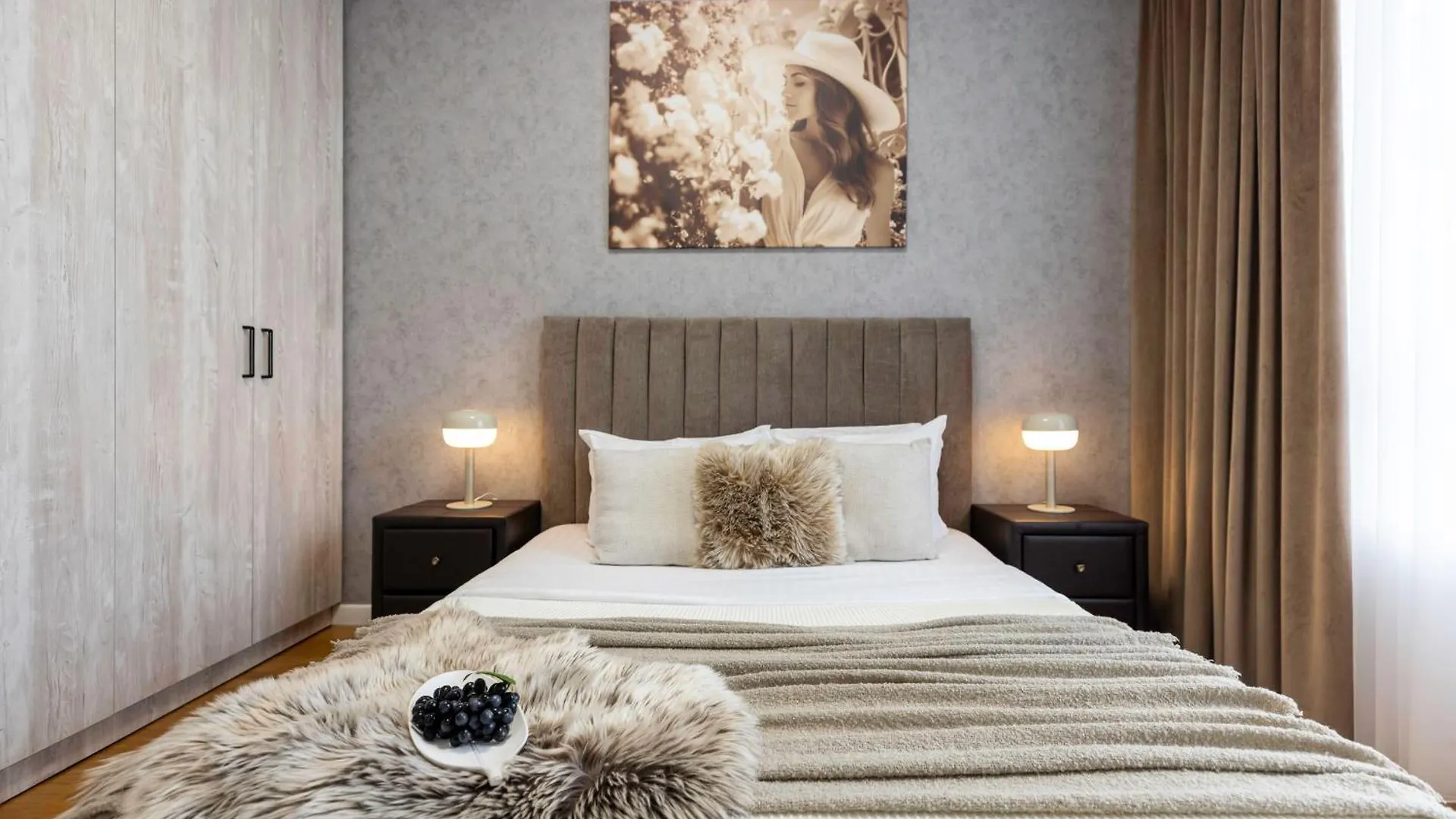 Ultimate Living Experience - Modern Accommodation & Free Parking Near Romexpo Bucharest 0*,