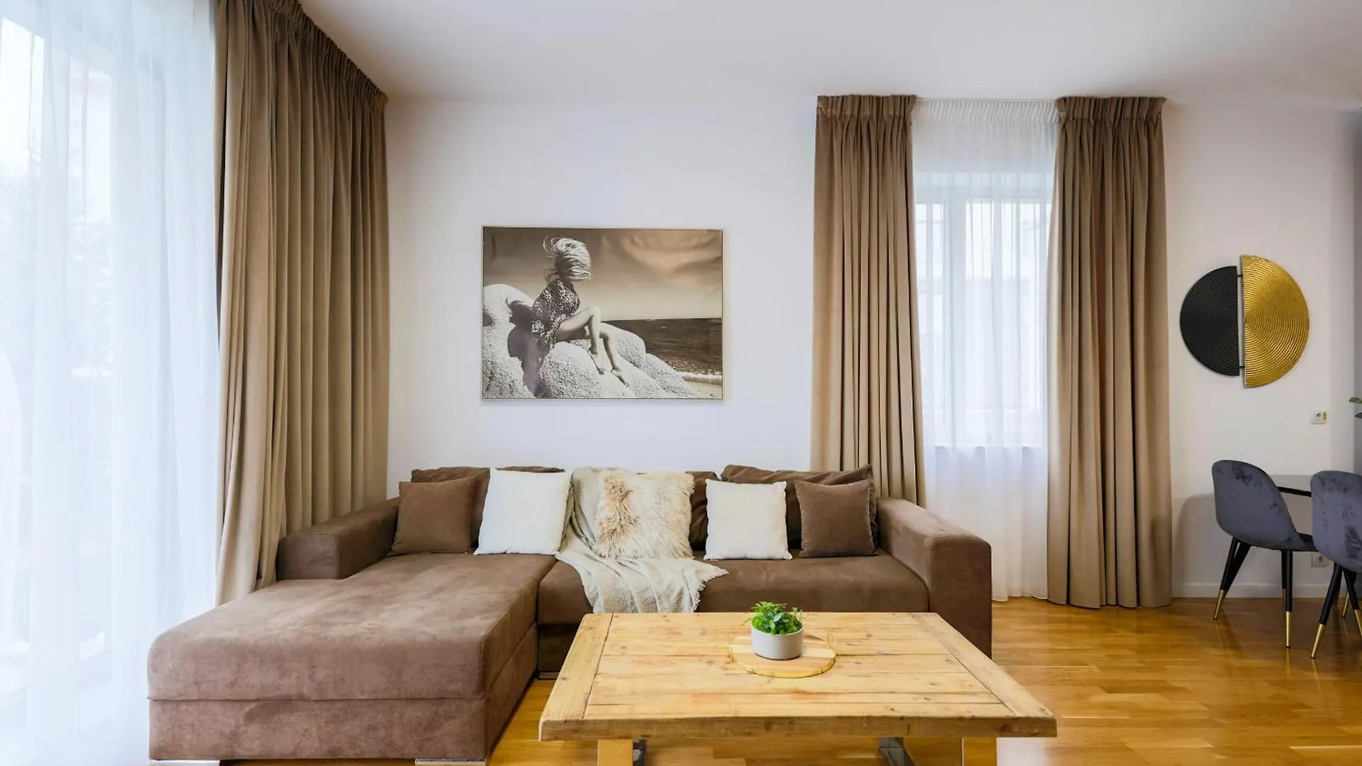 Apartamento Ultimate Living Experience - Modern Accommodation & Free Parking Near Romexpo Bucarest