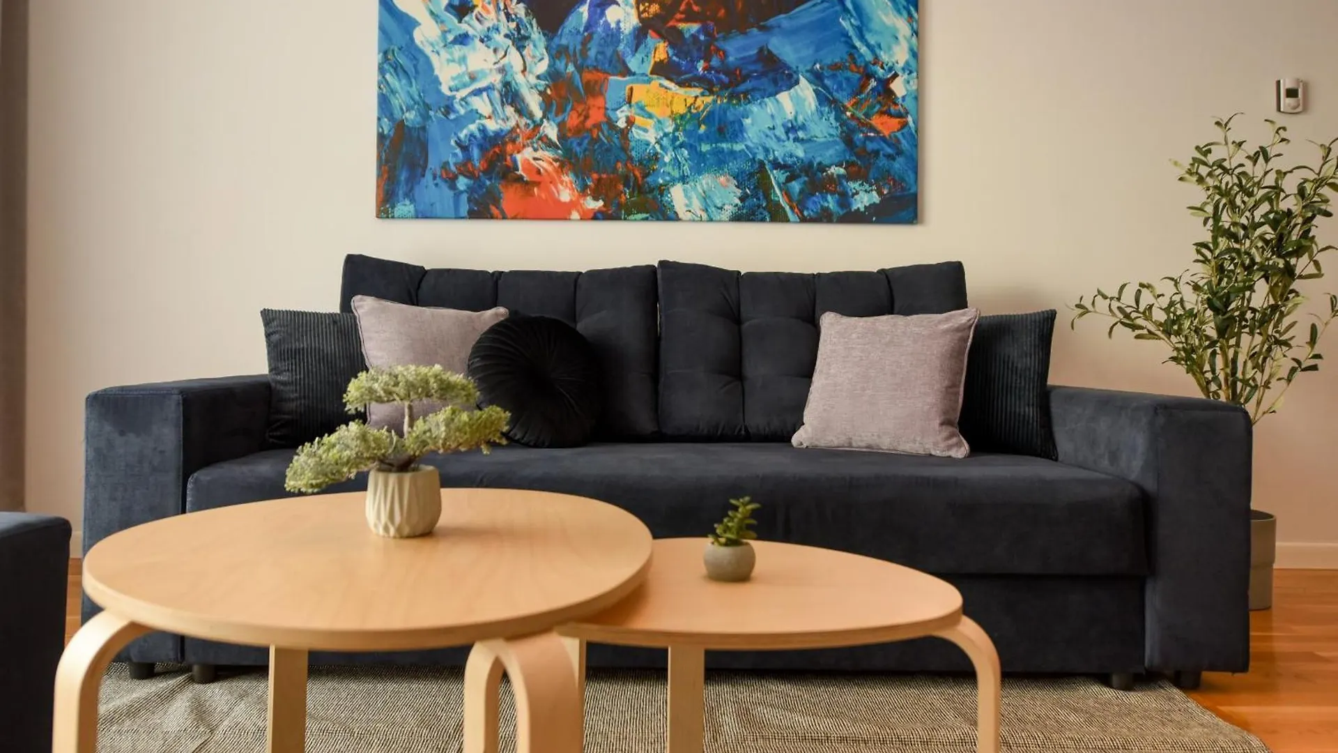 Ultimate Living Experience - Modern Accommodation & Free Parking Near Romexpo Bucarest Rumanía