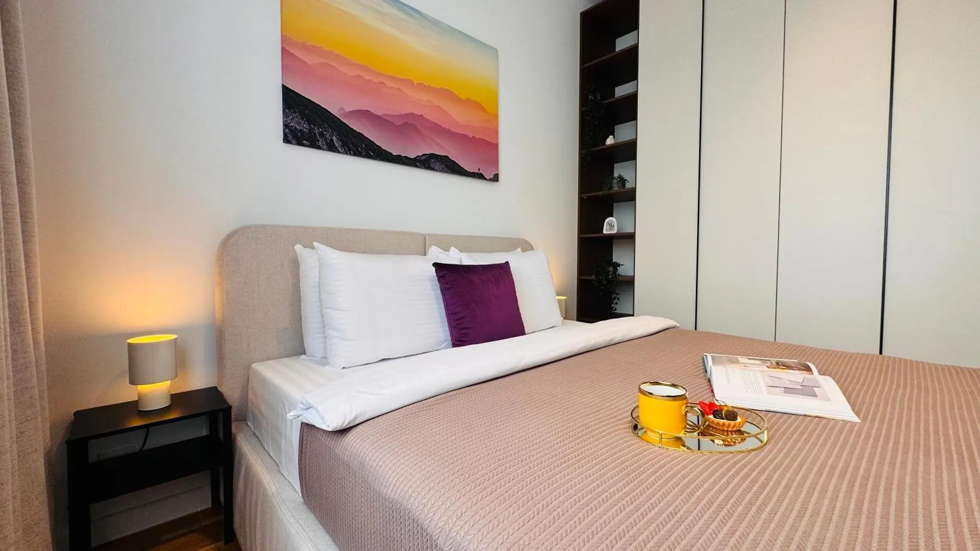 Ultimate Living Experience - Modern Accommodation & Free Parking Near Romexpo Bucarest 0*,  Rumanía
