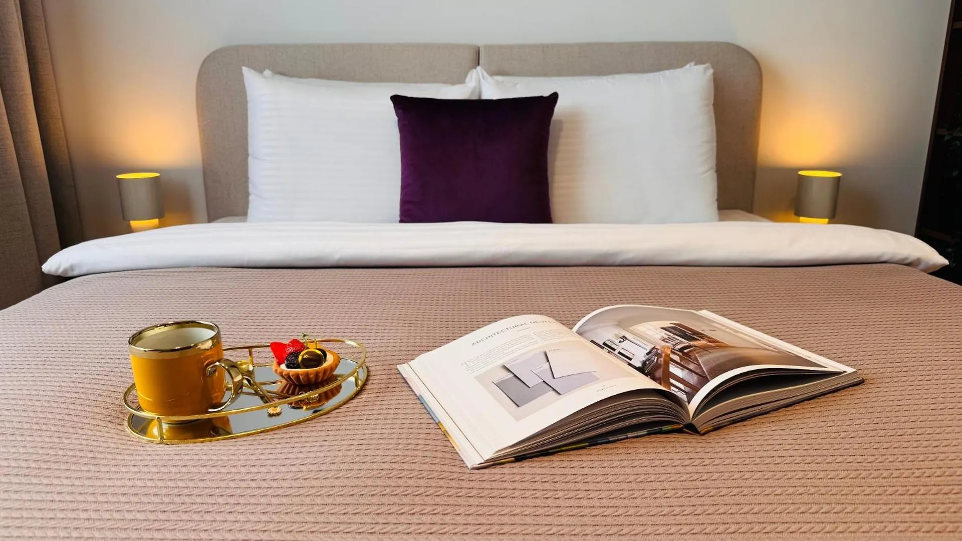 Ultimate Living Experience - Modern Accommodation & Free Parking Near Romexpo Bucarest
